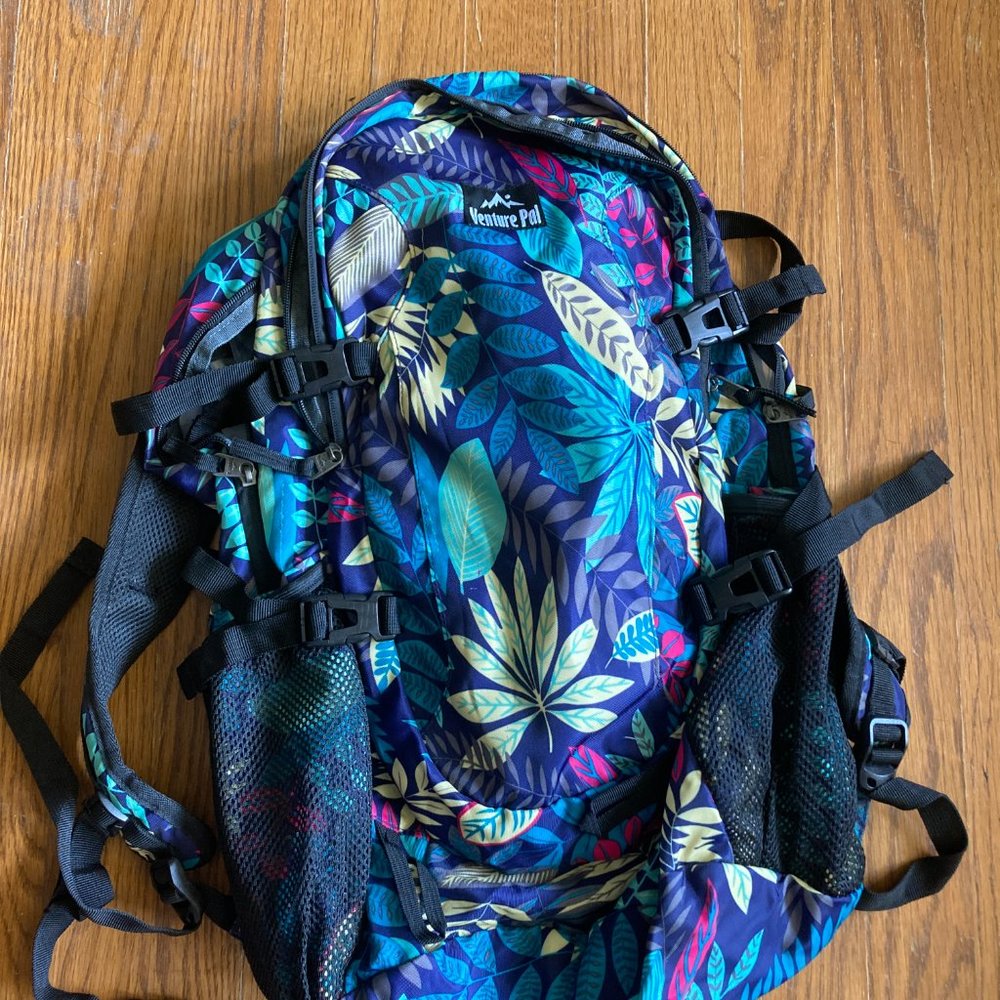 Venture Pal 40L Lightweight Packable Travel Hiking Backpack / Daypack  NEW!
